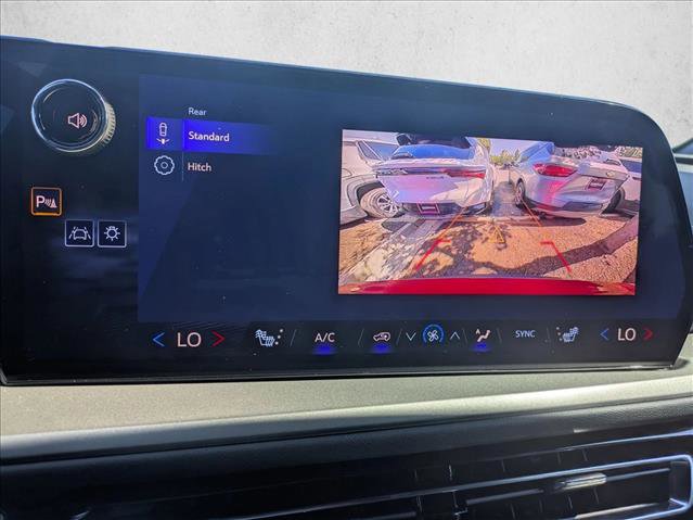 New 2026 Chevrolet Traverse LT image 13