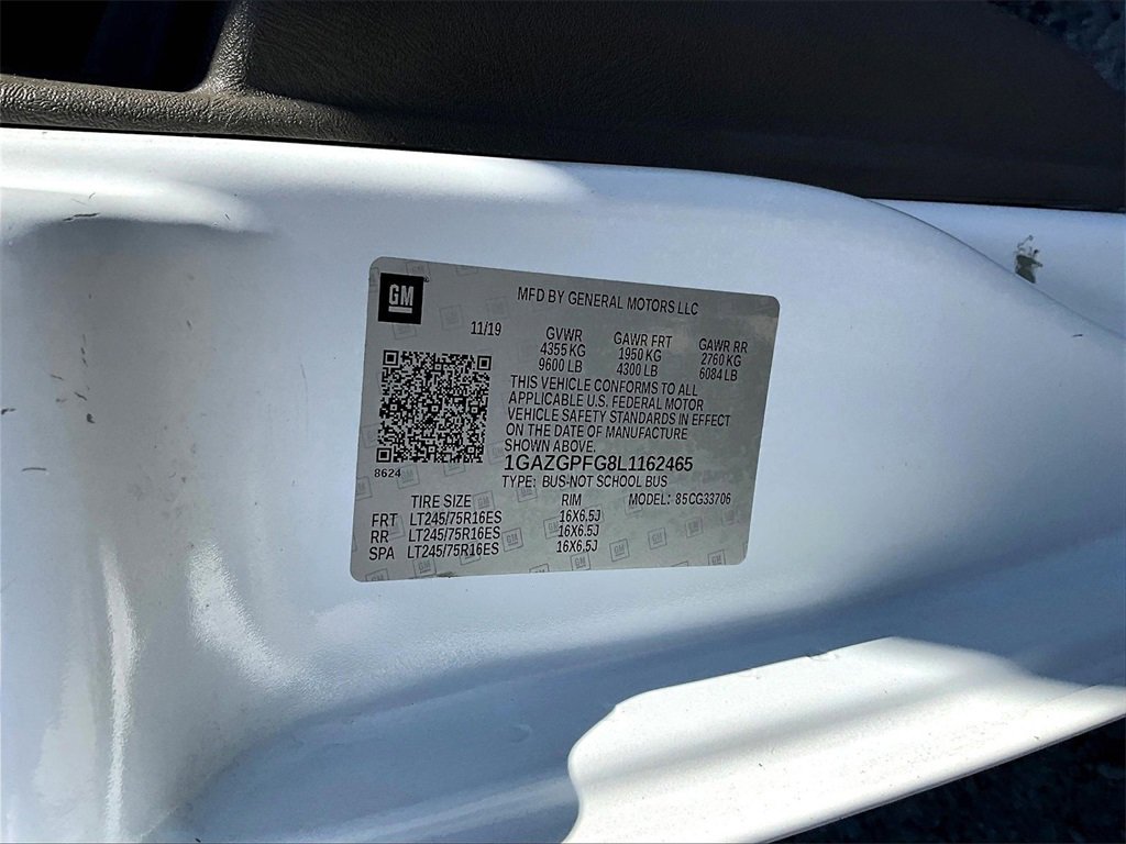 Used 2020 Chevrolet Express 3500 LT w/ LT Preferred Equipment Group image 32