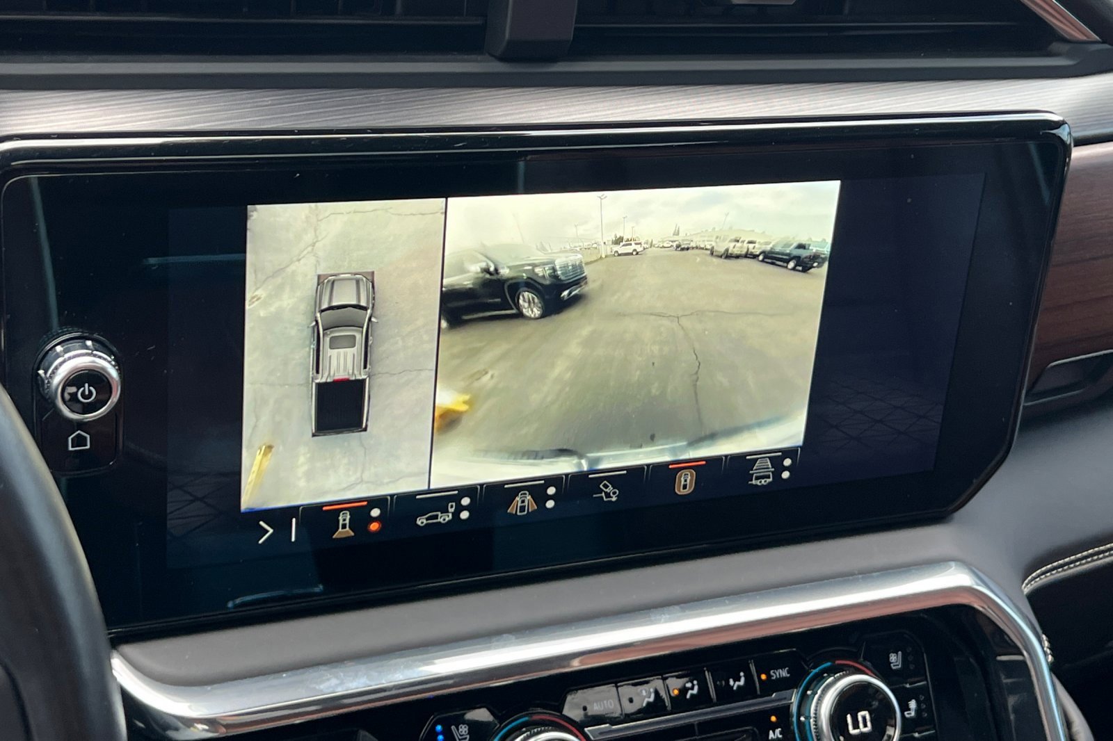 Used 2024 GMC Sierra 1500 Denali Ultimate image 28