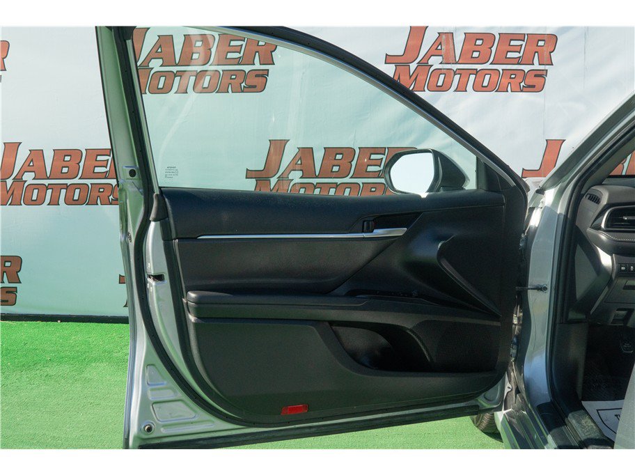 Used 2024 Toyota Camry SE FWD image 29