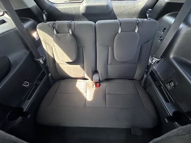 Used 2022 Ford Explorer XLT image 15