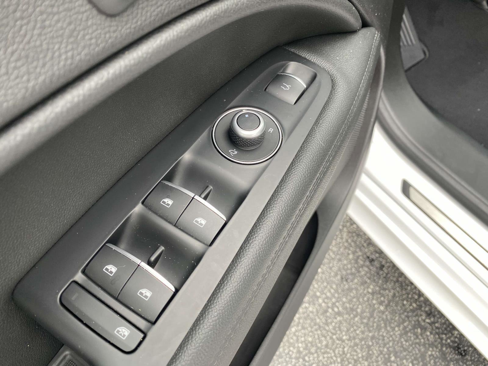 Used 2022 Alfa Romeo Stelvio Veloce image 14