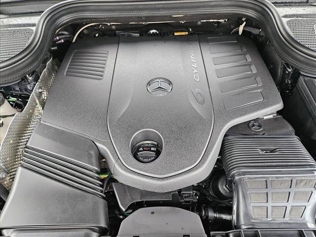 New 2026 Mercedes-Benz GLS 450 4MATIC image 17
