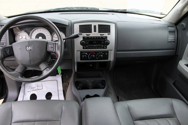 Used 2007 Dodge Dakota Laramie w/ Sun & Wheel Value Group image 33