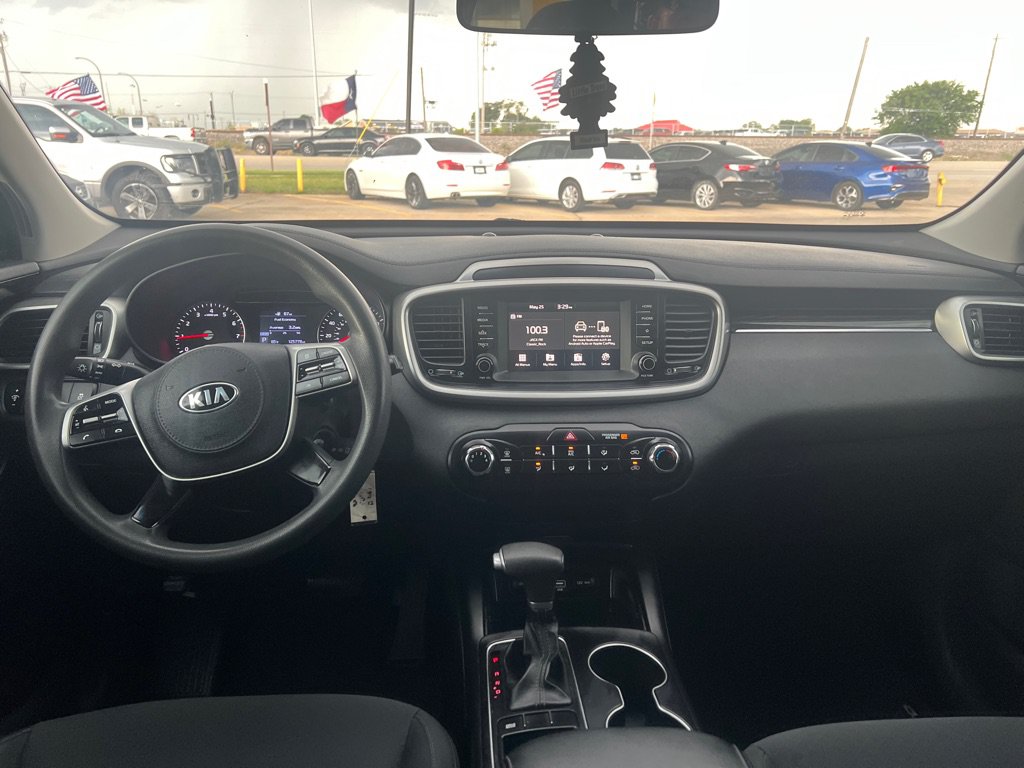 Used 2020 Kia Sorento L FWD image 18