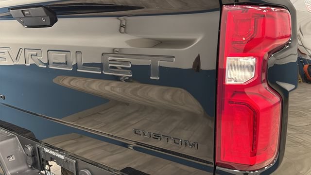 Used 2022 Chevrolet Silverado 1500 Custom Trail Boss w/ LPO, Dark Essentials Package AWD/4WD image 36