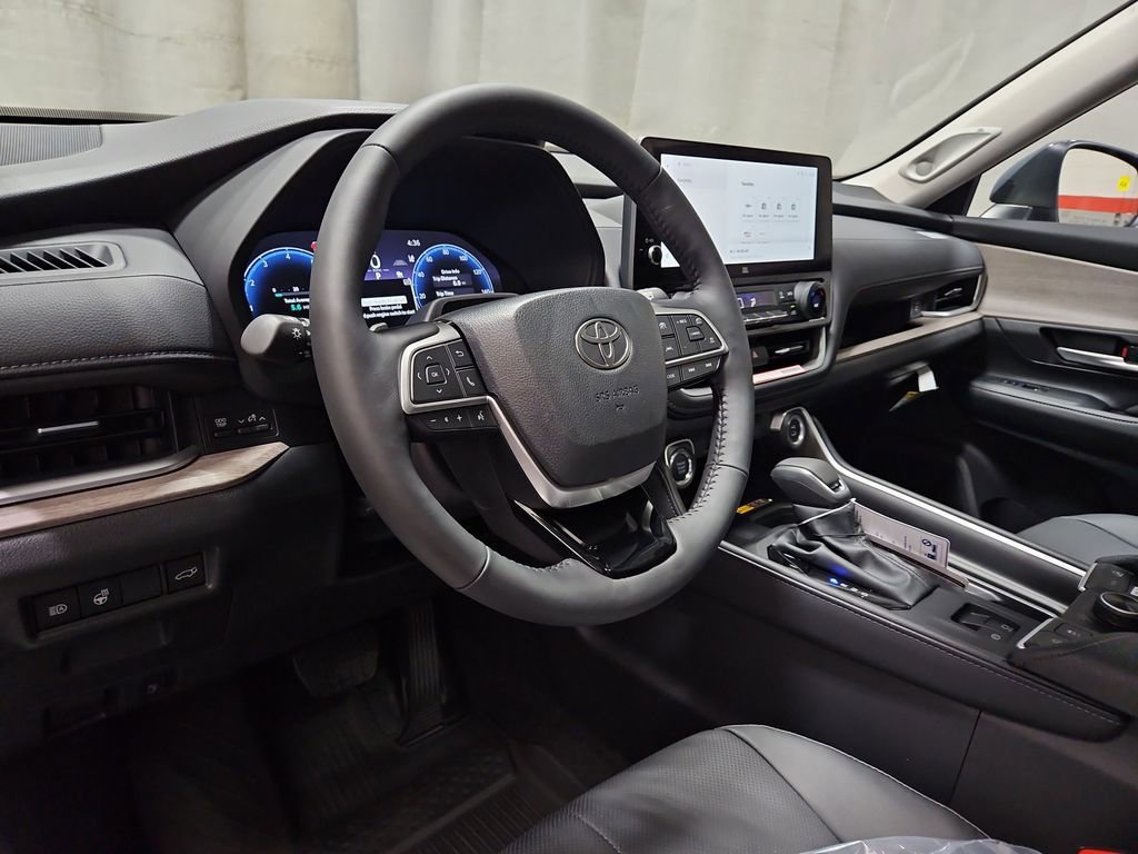 New 2026 Toyota Grand Highlander Platinum image 13