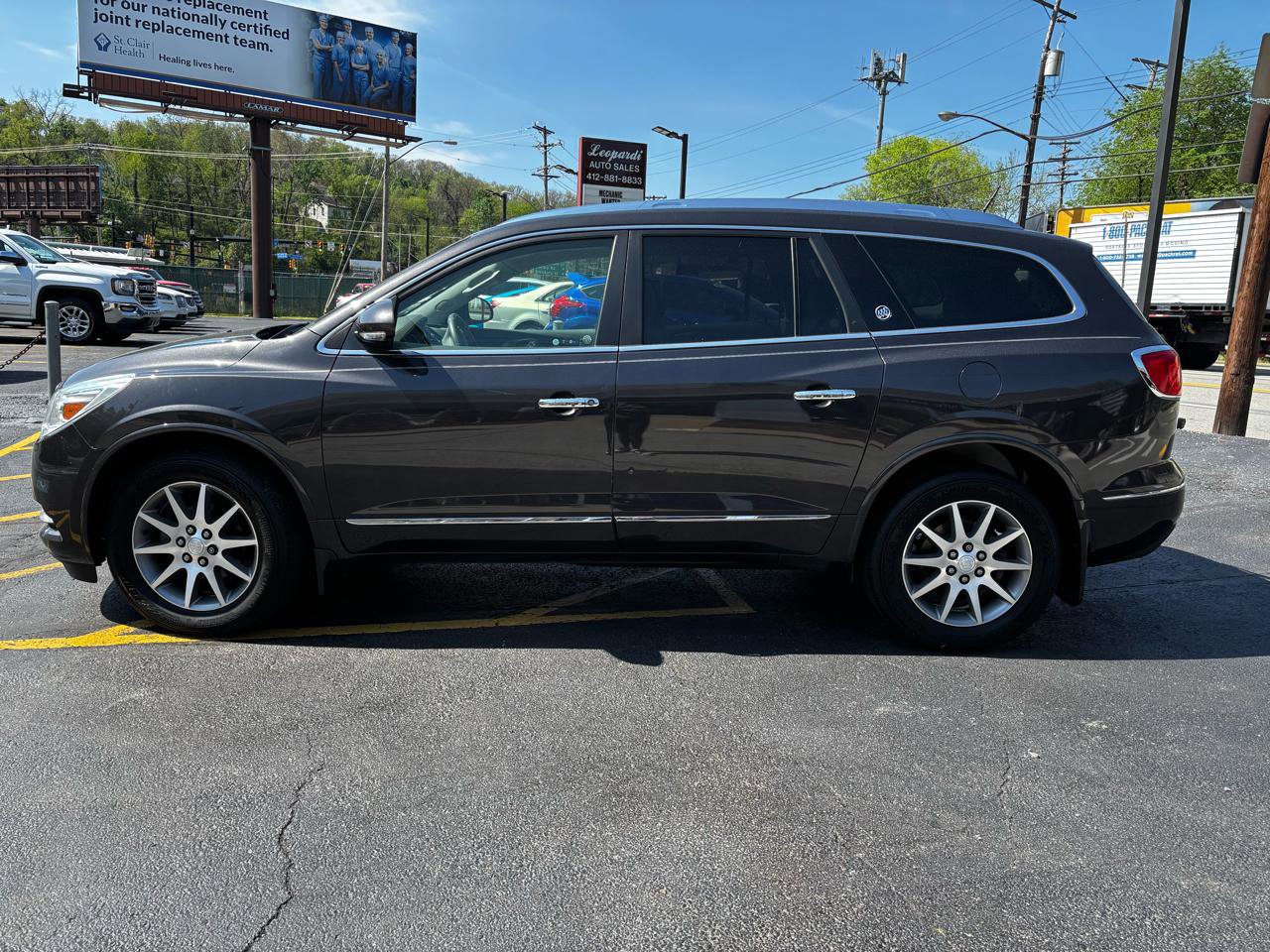 Used 2017 Buick Enclave Leather AWD/4WD image 4