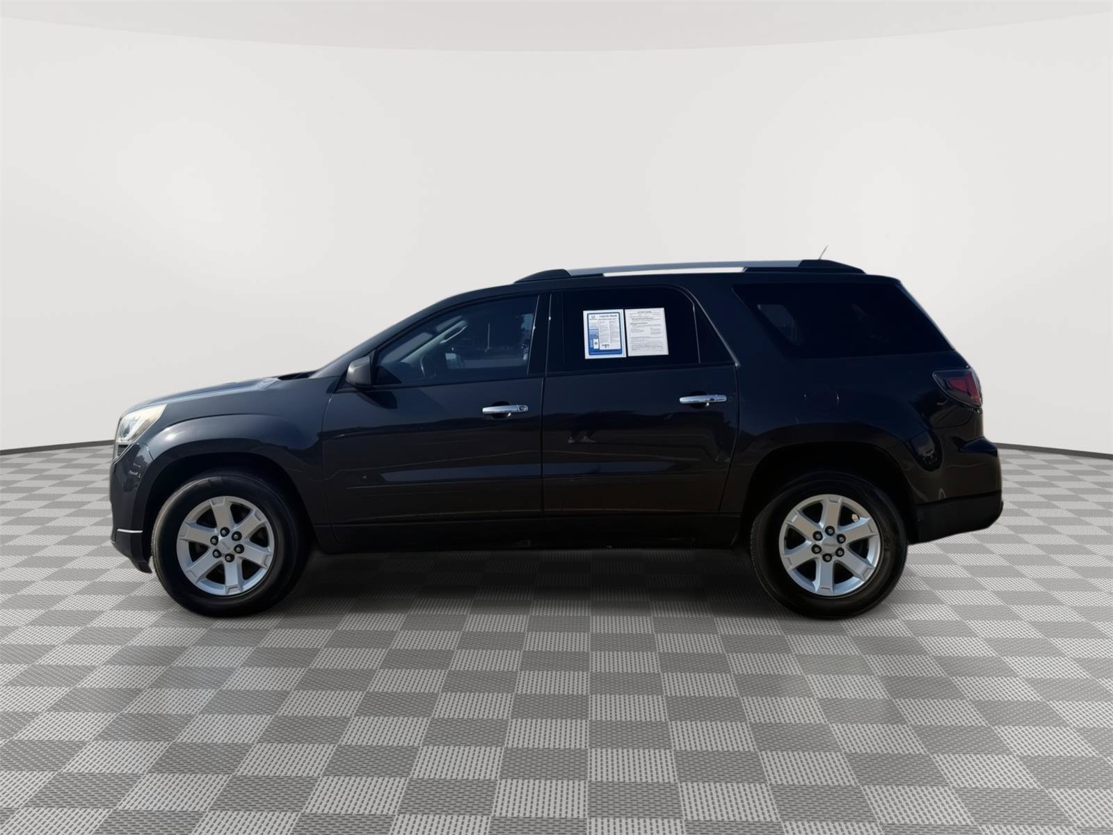 Used 2015 GMC Acadia SLE FWD image 3