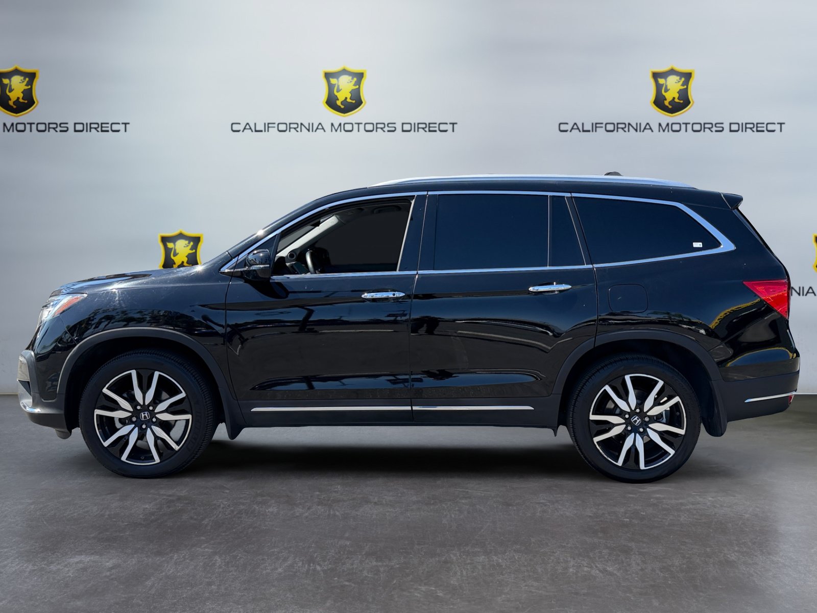 Used 2022 Honda Pilot Touring image 2