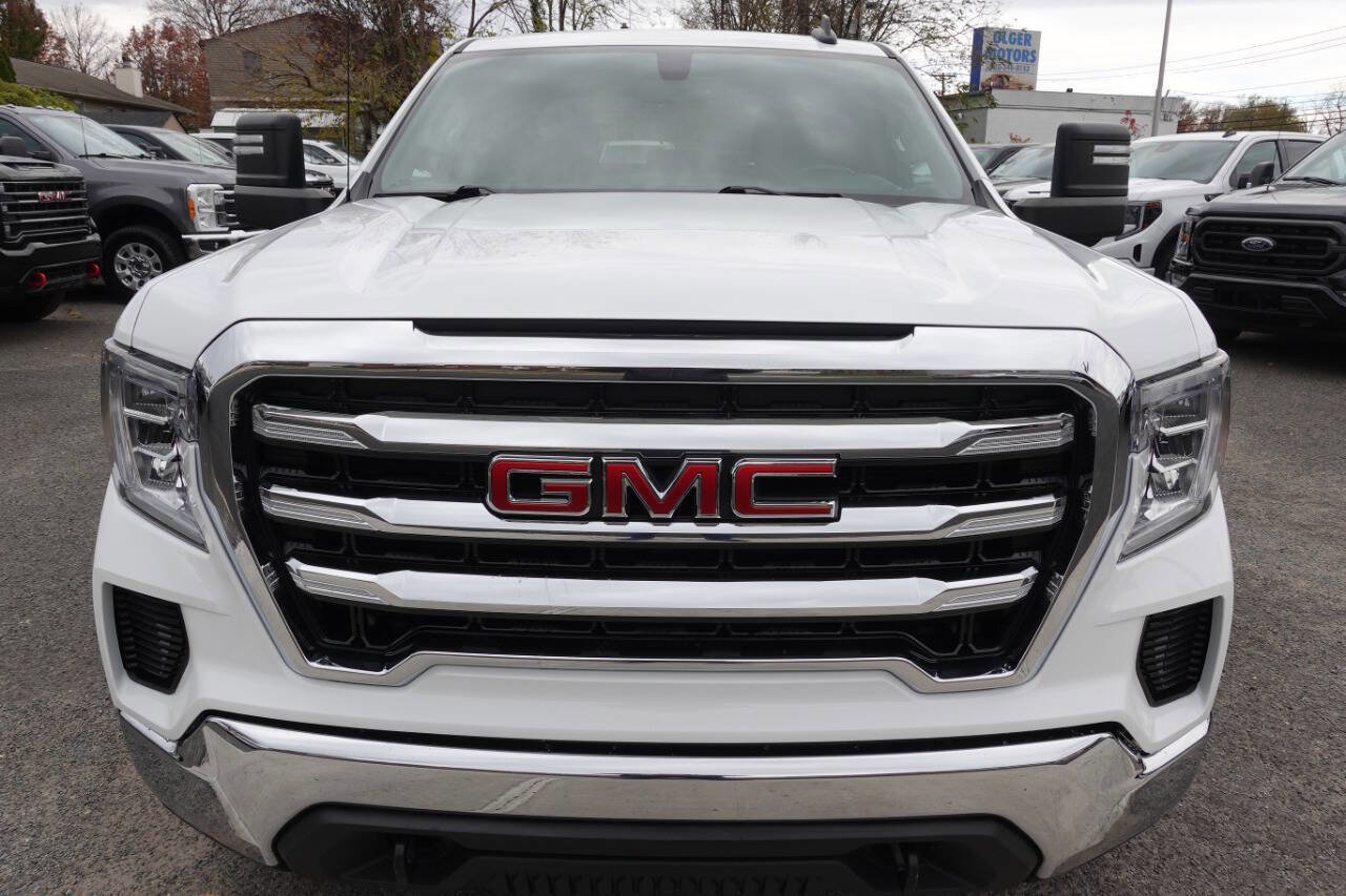 Used 2022 GMC Sierra 1500 SLE w/ X31 Off-Road Package AWD/4WD image 6