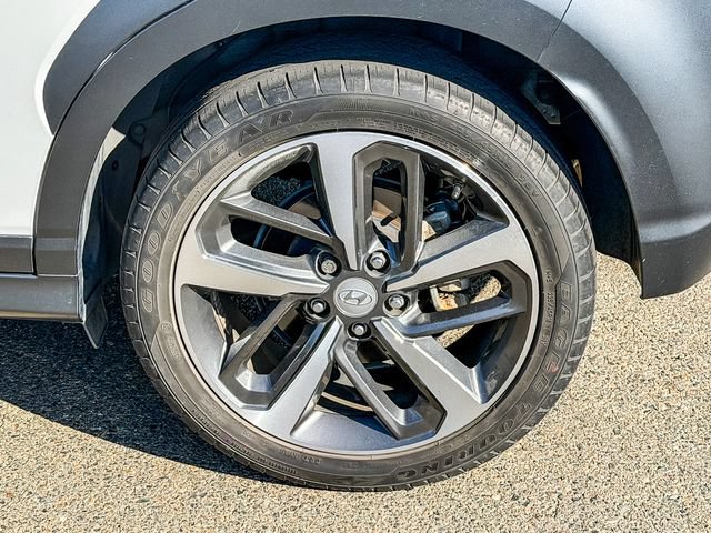 Used 2021 Hyundai Kona Limited w/ Cargo Package AWD/4WD image 11