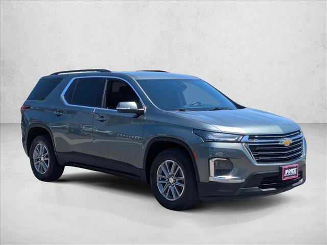 Used 2023 Chevrolet Traverse LT FWD image 3