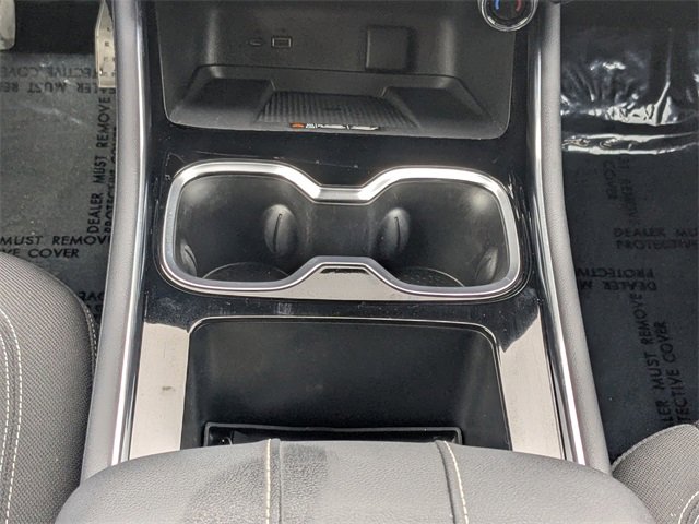 Used 2025 Chevrolet Traverse LT image 17