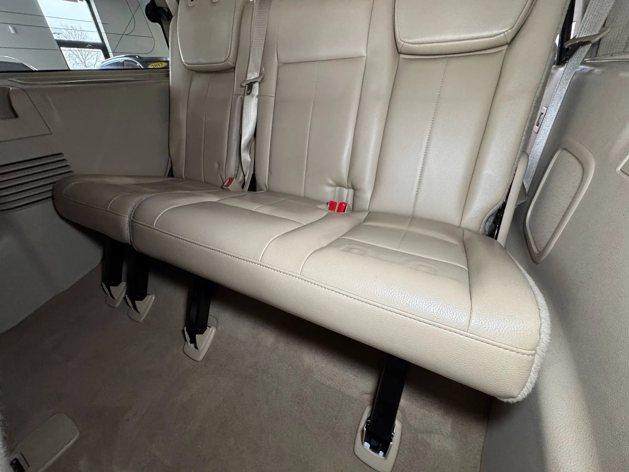 Used 2010 Ford Expedition Eddie Bauer image 18