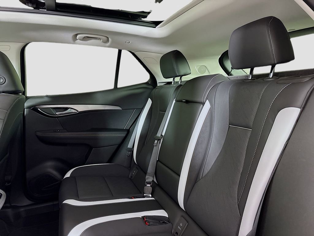 Used 2025 Buick Envision Sport Touring image 27