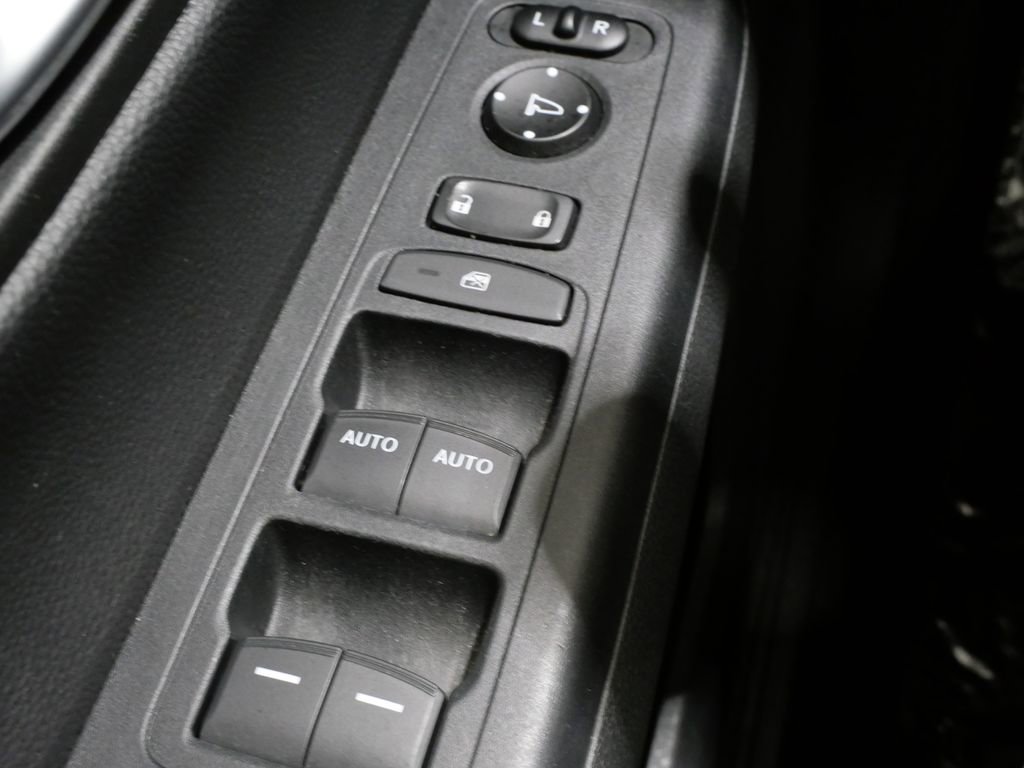Used 2023 Honda CR-V EX image 14