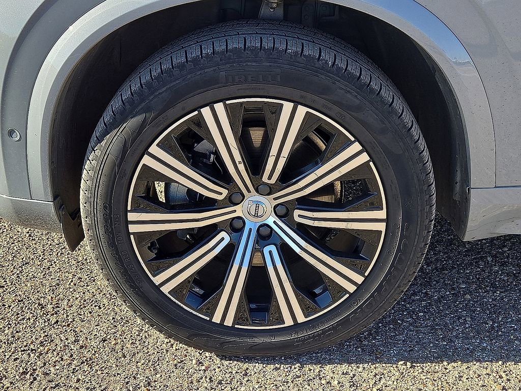 Certified 2025 Volvo XC90 B6 Ultra image 12