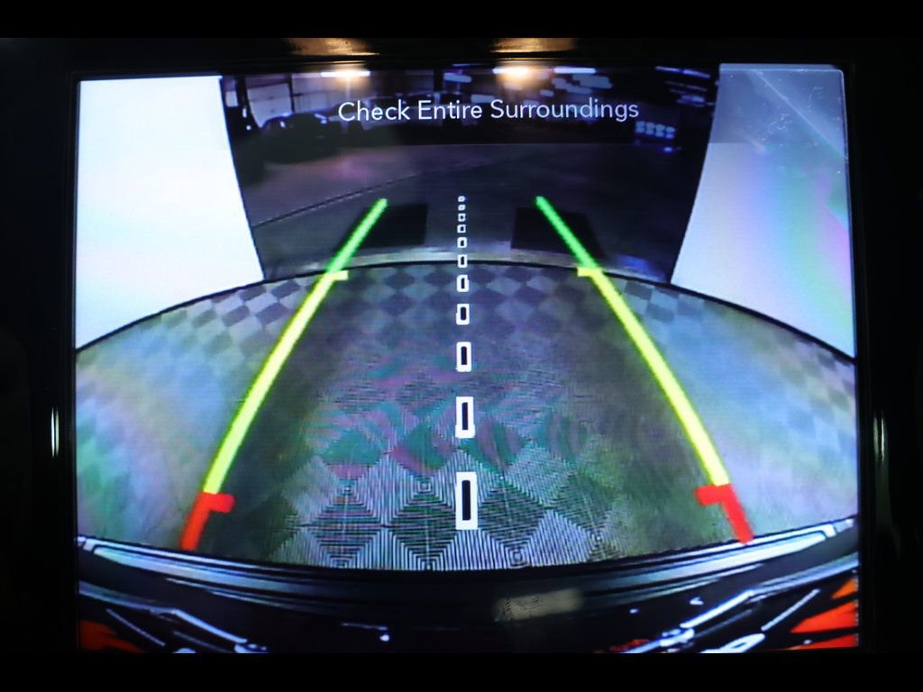 Used 2020 Jeep Grand Cherokee Laredo w/ 18" Wheel & 8.4" Radio Group image 8