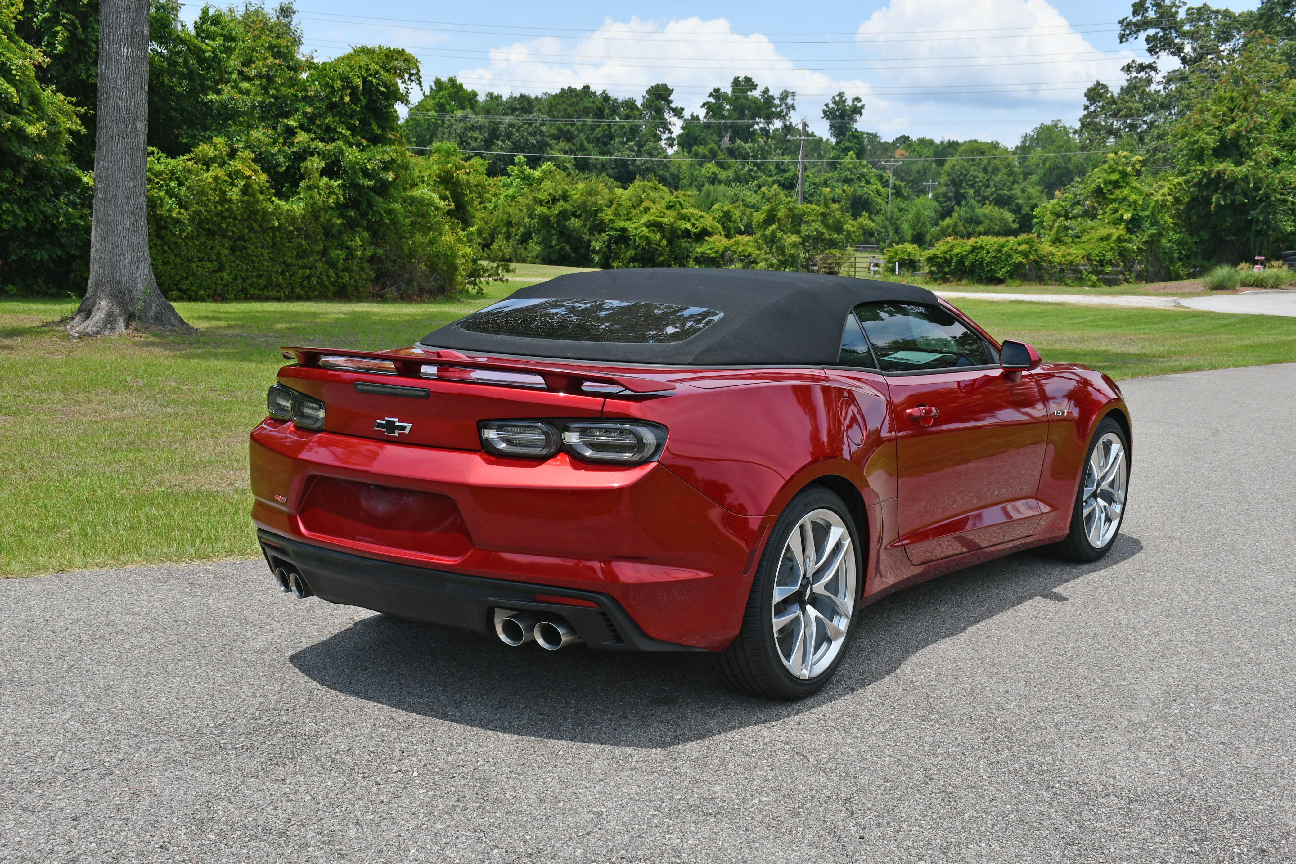 Used 2022 Chevrolet Camaro LT w/ RS Package RWD image 4