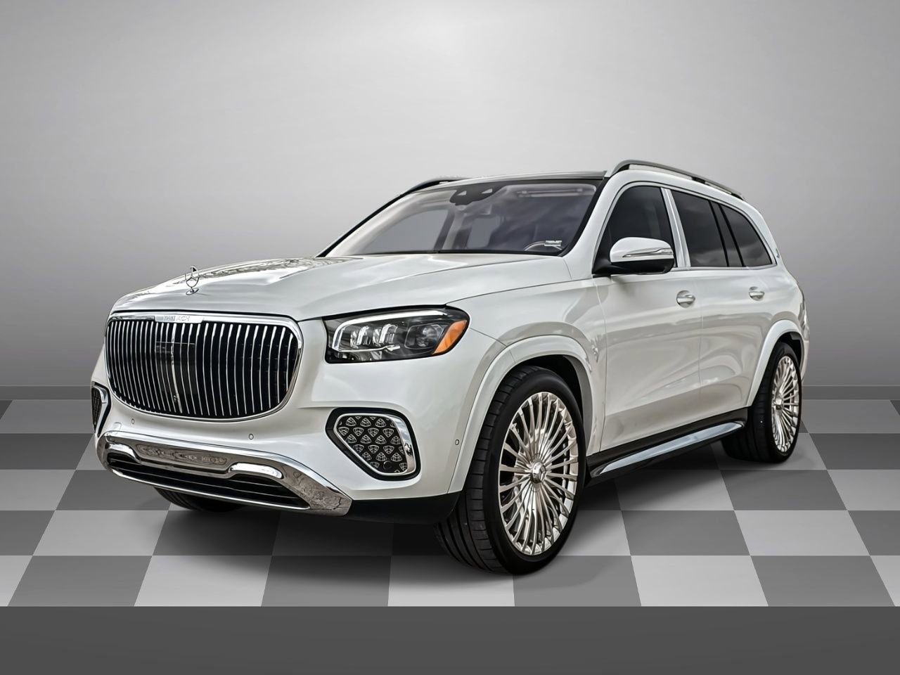 Used 2025 Mercedes-Benz Maybach GLS 600 4MATIC image 3