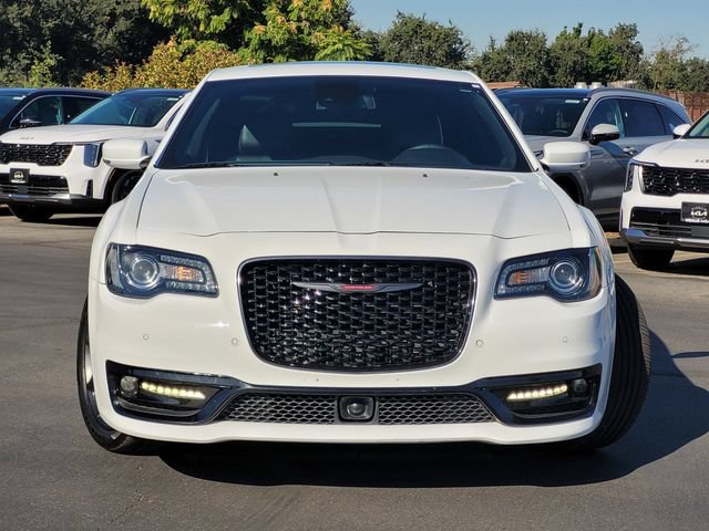 Used 2023 Chrysler 300 S w/ Comfort Group RWD image 3