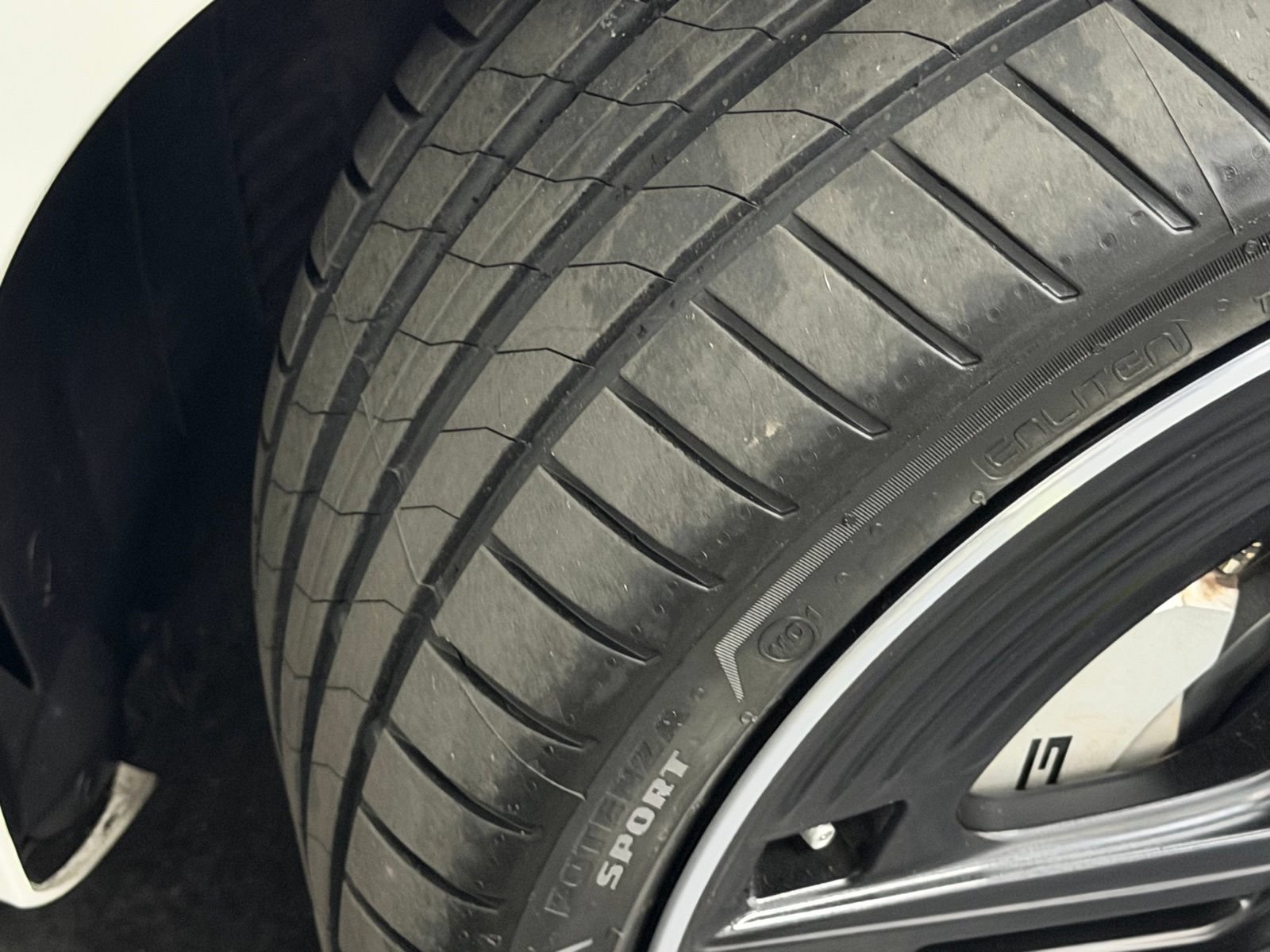Certified 2025 Mercedes-Benz CLA 35 AMG 4MATIC image 20