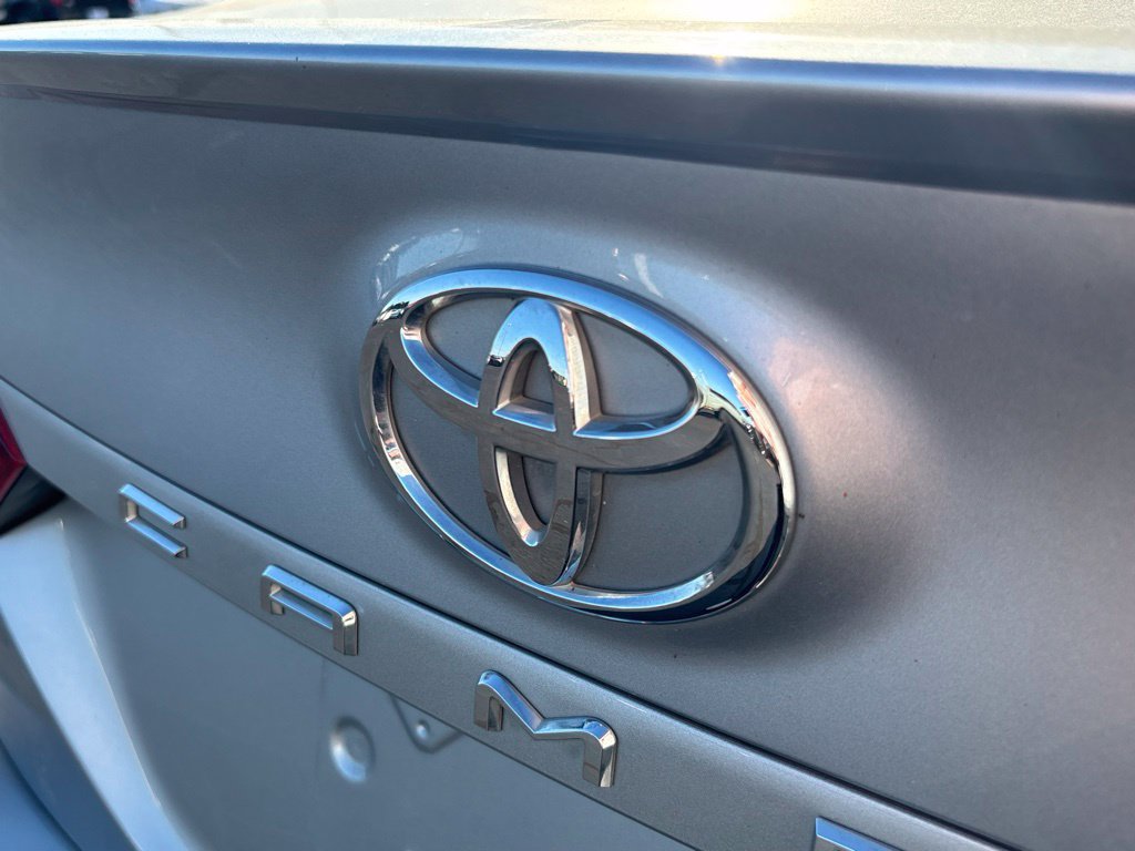 Used 2021 Toyota Camry SE FWD image 31