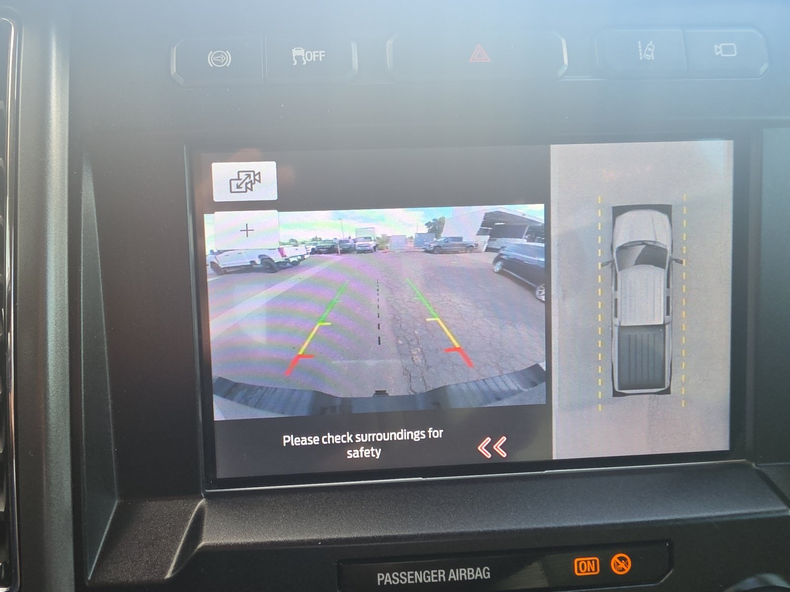 Used 2020 Ford F350 XLT w/ XLT Premium Package AWD/4WD image 19