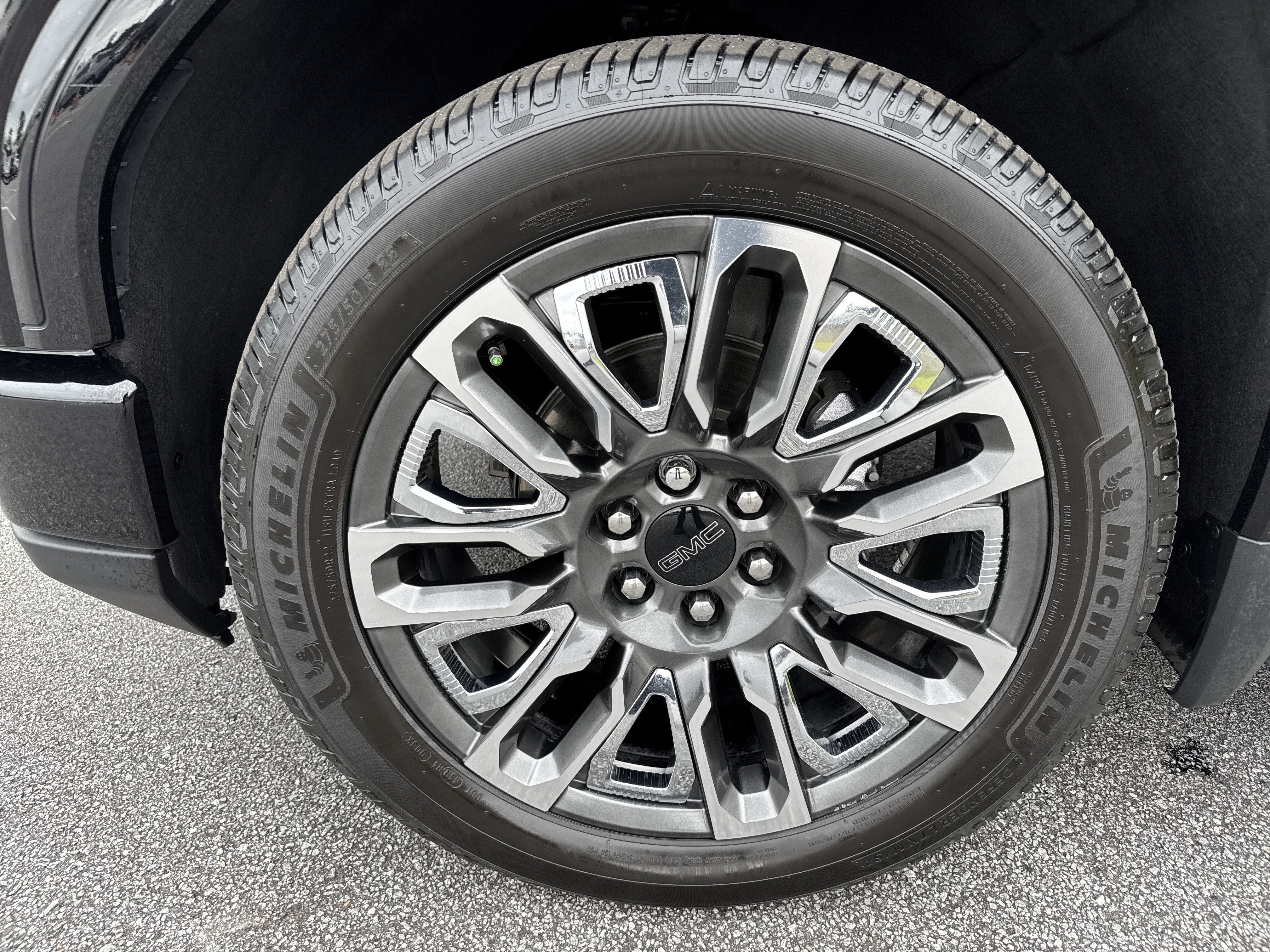 Used 2023 GMC Sierra 1500 Denali Ultimate AWD/4WD image 12