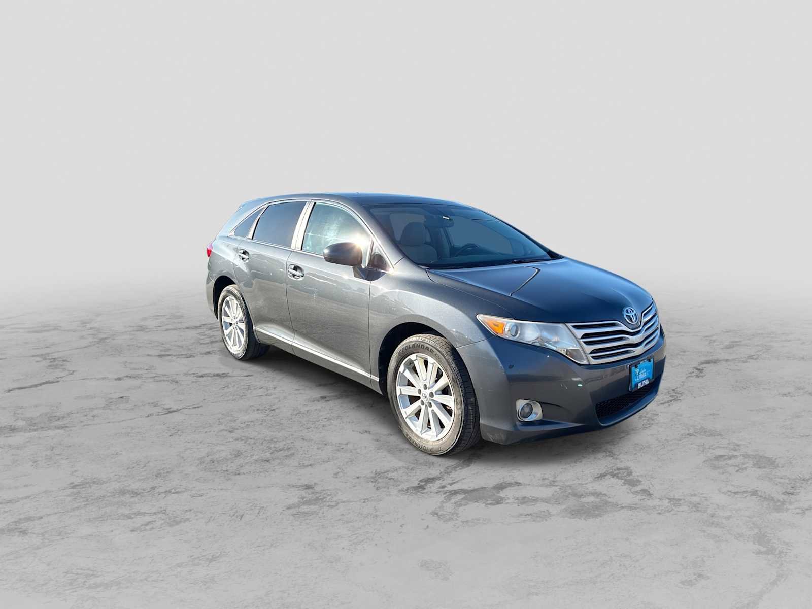 Used 2010 Toyota Venza AWD image 2