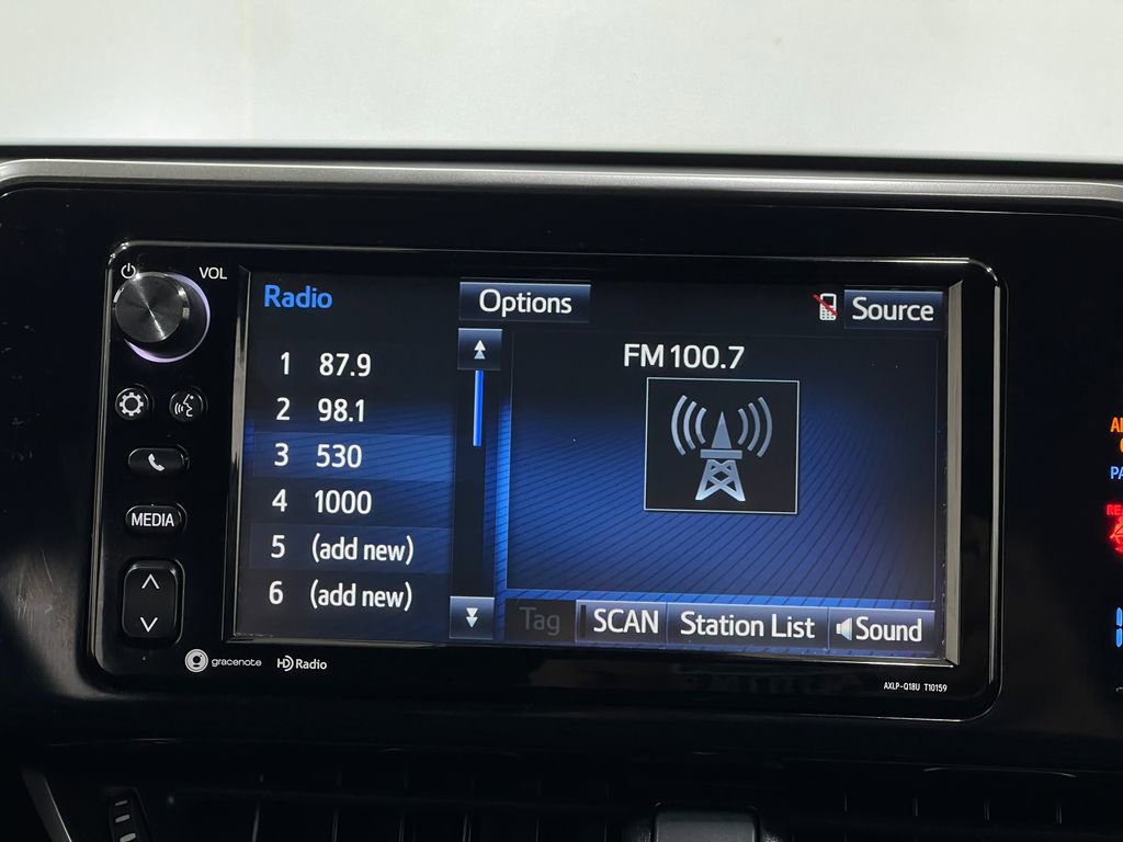 Used 2018 Toyota C-HR XLE image 22