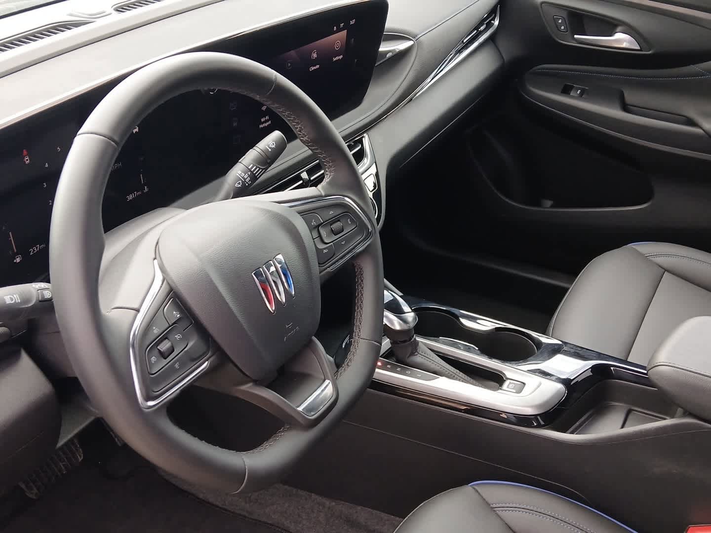 Used 2025 Buick Envista Sport Touring FWD image 21