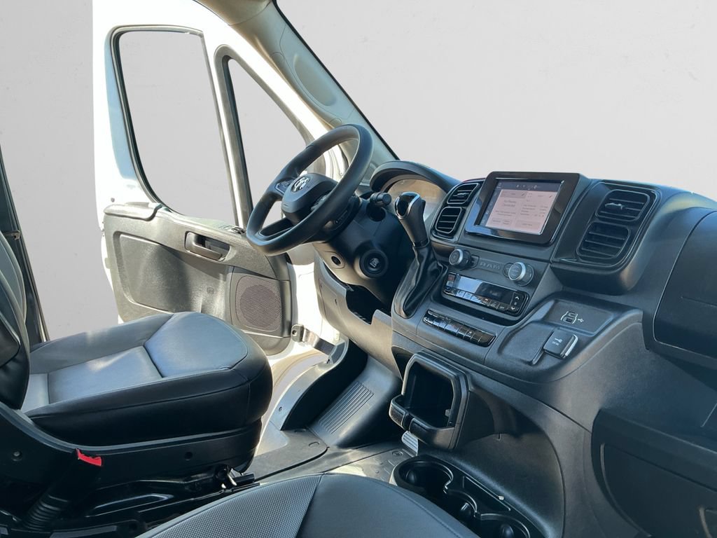 Used 2025 RAM ProMaster 2500 w/ Convenience Group FWD image 15