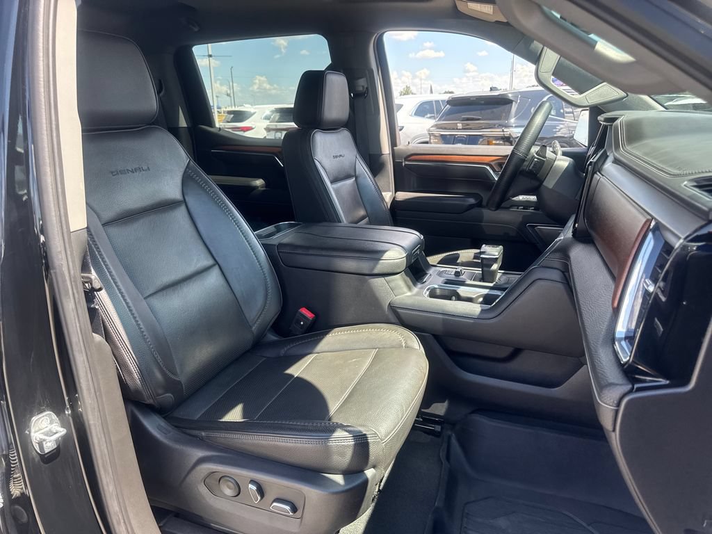 Used 2023 GMC Sierra 1500 Denali AWD/4WD image 11