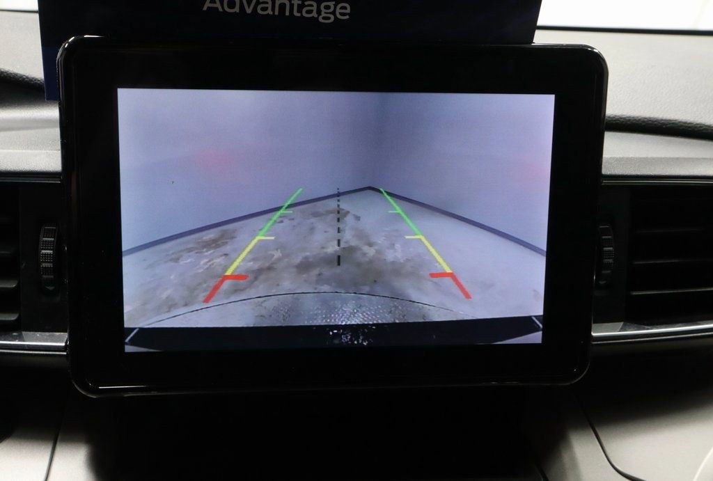 Certified 2023 Ford Explorer XLT w/ Equipment Group 202A image 3