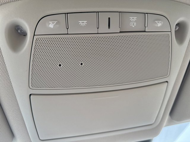 Used 2019 Nissan Rogue SV w/ Premium Package image 22