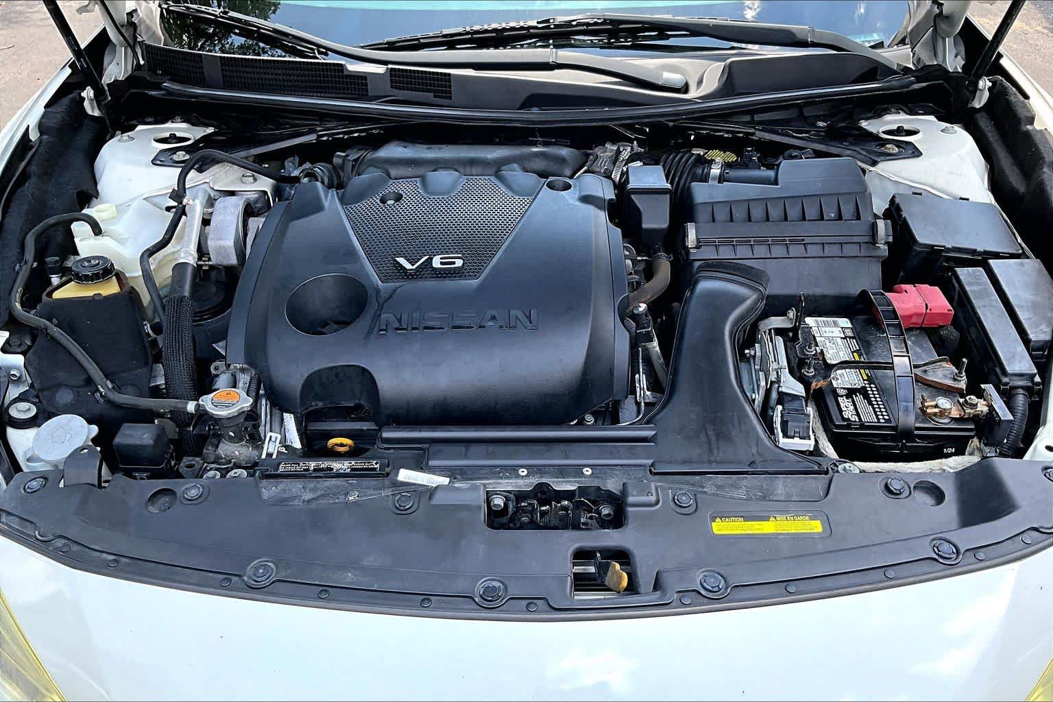 Used 2016 Nissan Maxima SR FWD image 32