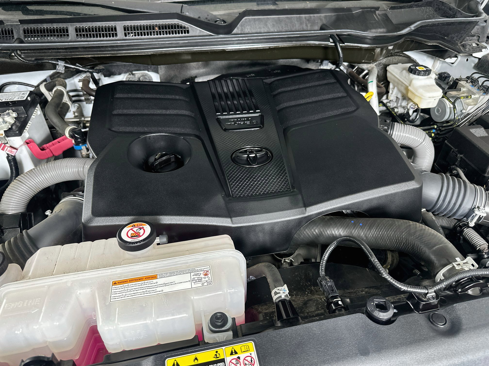 Used 2024 Toyota Tundra Limited AWD/4WD image 33
