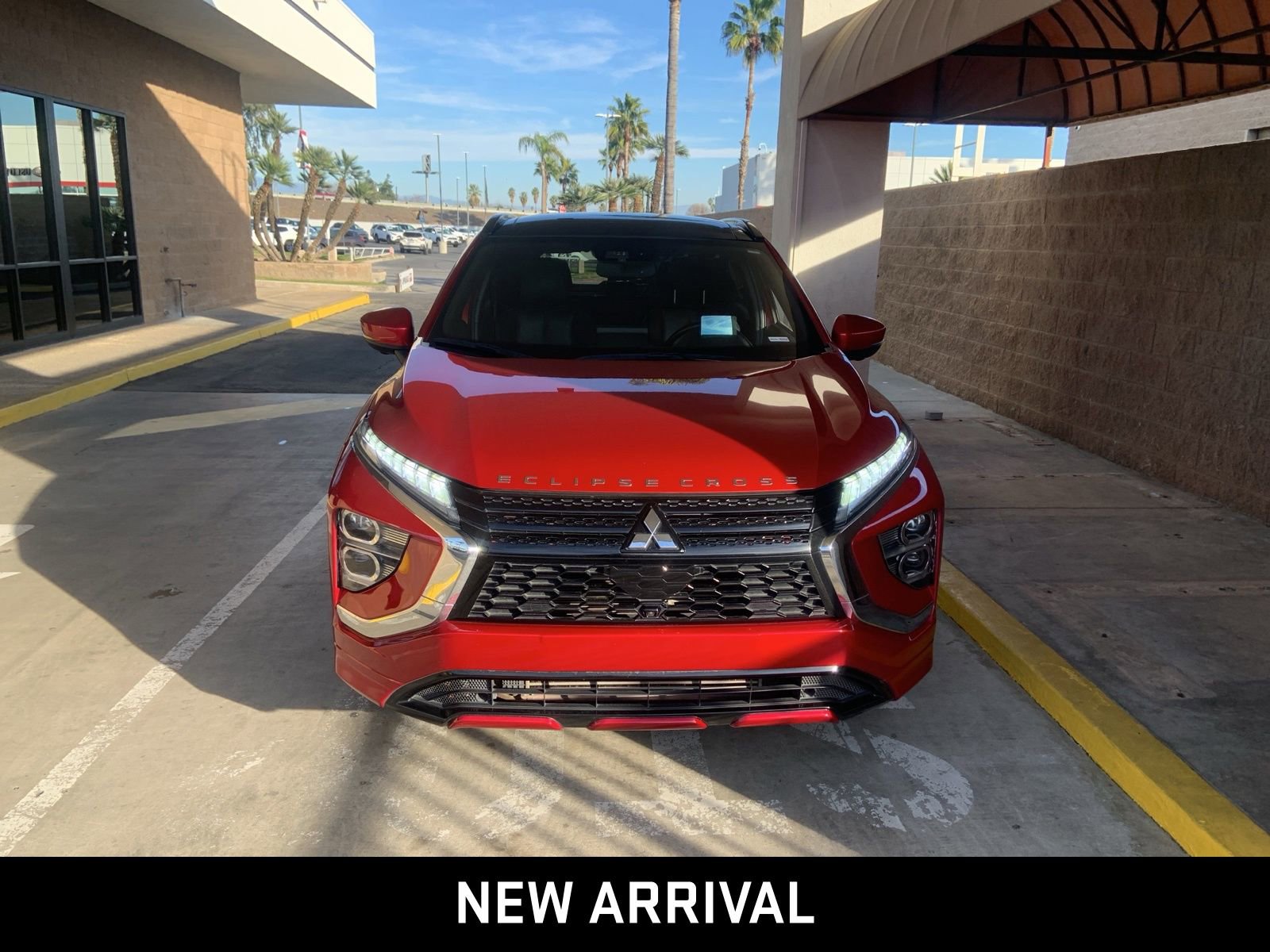 Used 2022 Mitsubishi Eclipse Cross SE image 2