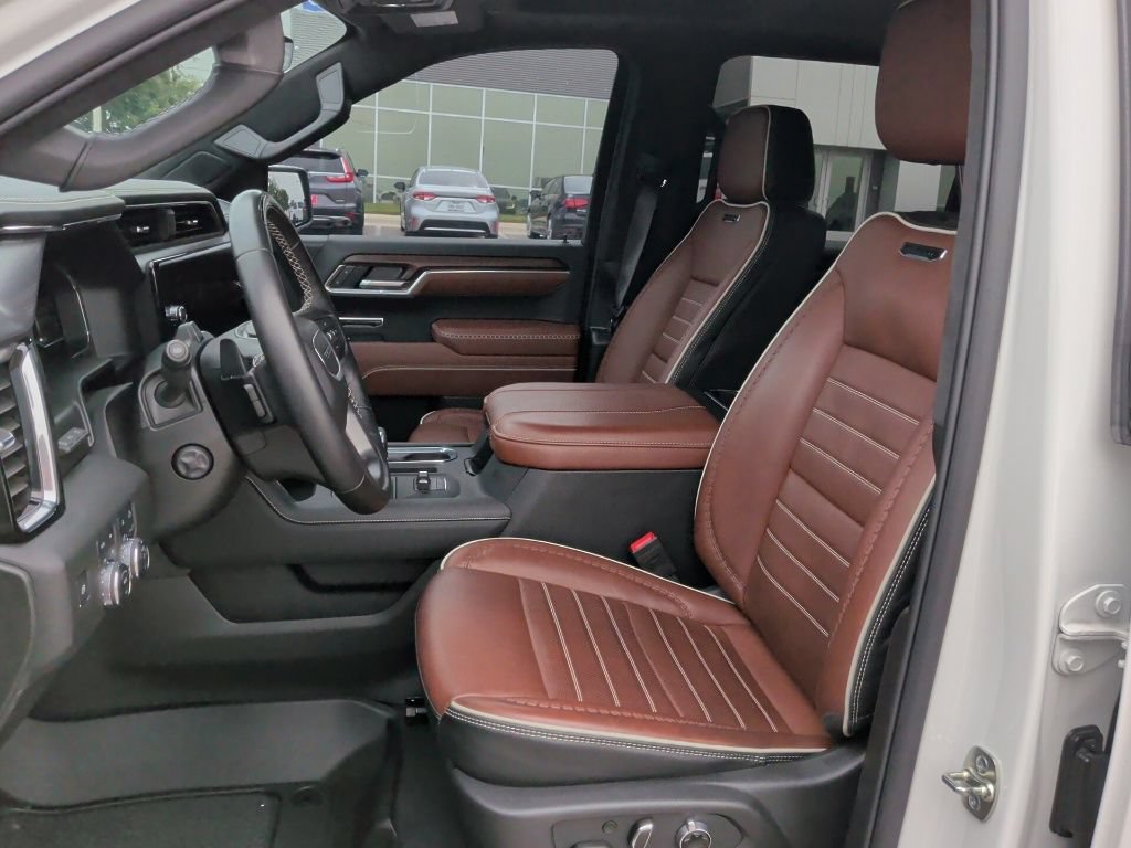 Used 2025 GMC Sierra 1500 Denali Ultimate AWD/4WD image 13