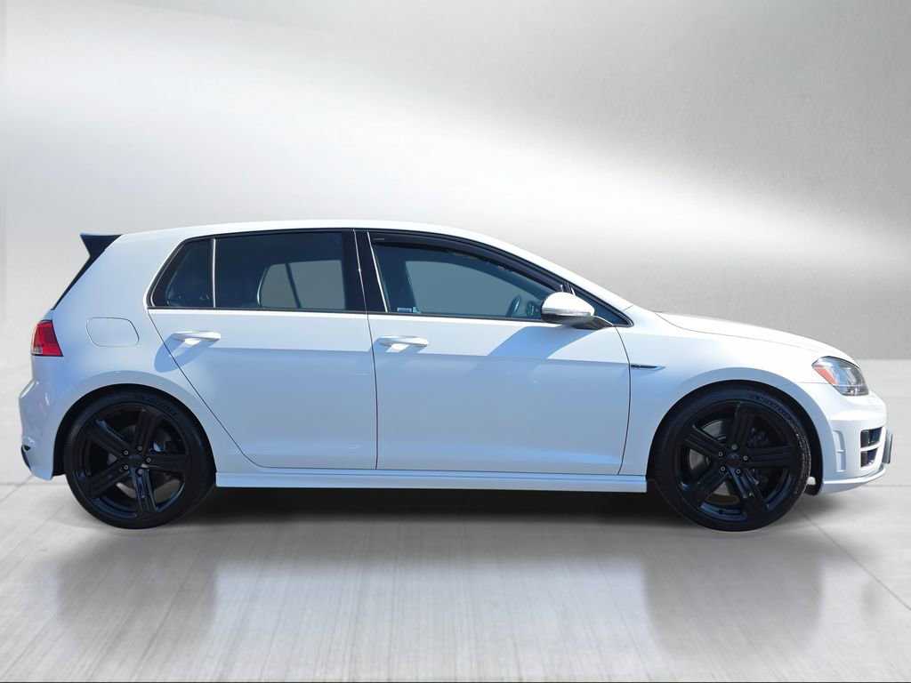 Used 2016 Volkswagen Golf 4-Door AWD/4WD image 2