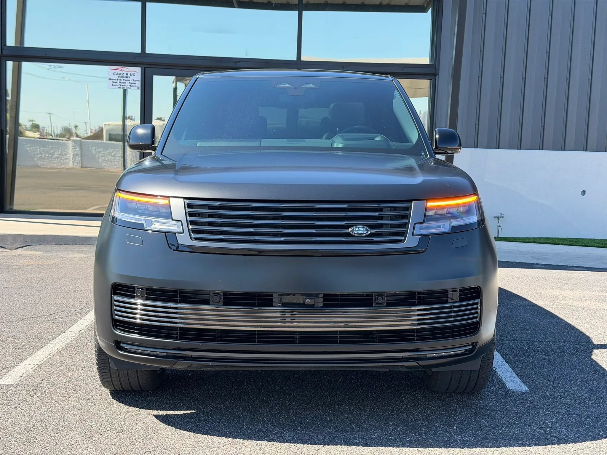 Used 2024 Land Rover Range Rover SV AWD/4WD image 15