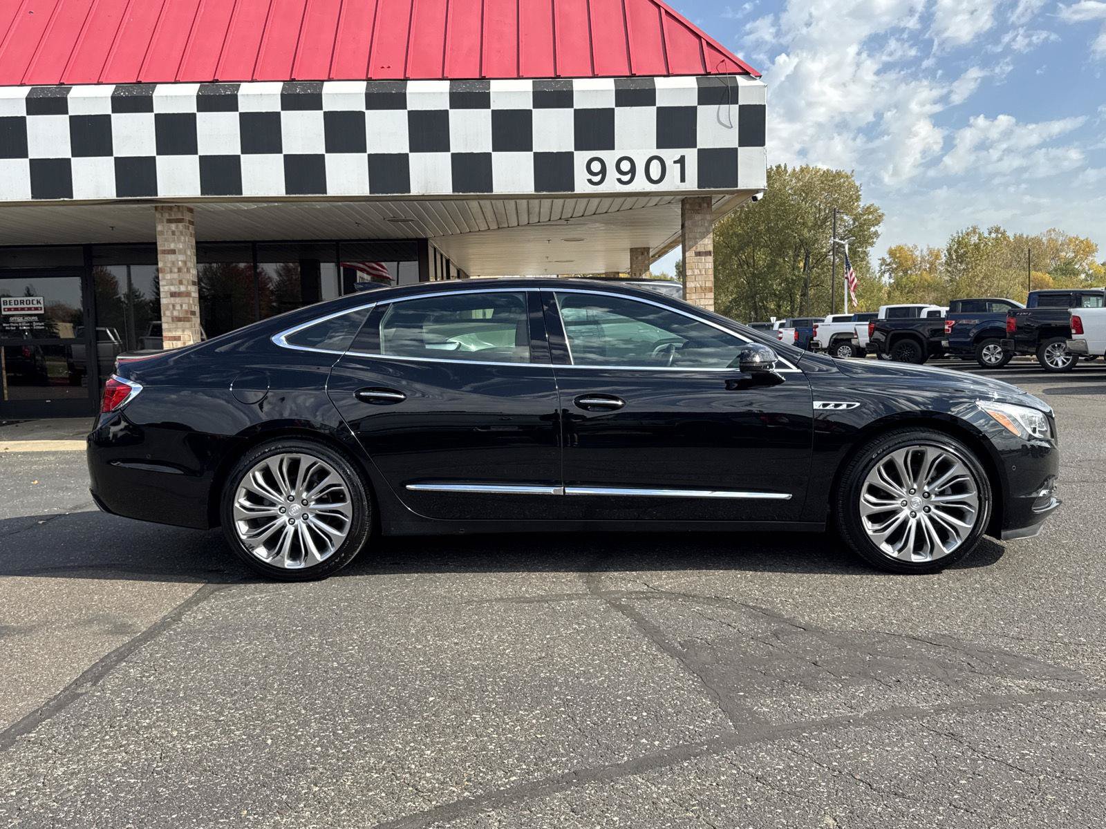 Used 2017 Buick LaCrosse Premium w/ Driver Confidence Package #2 FWD image 8