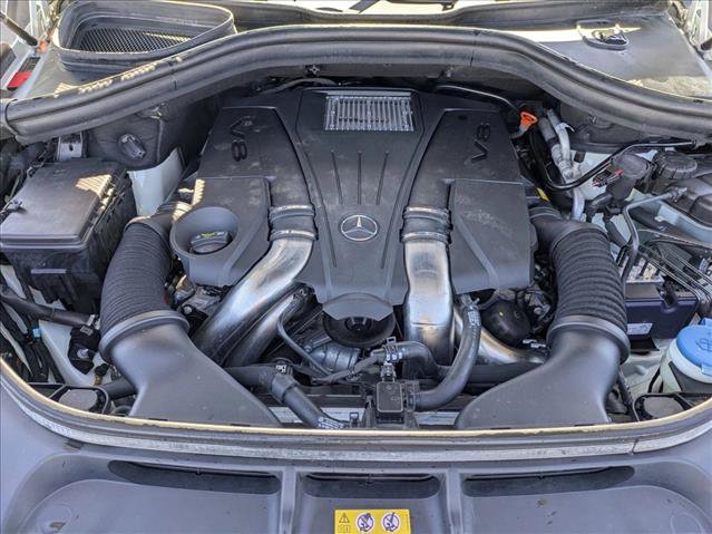 Used 2013 Mercedes-Benz GL 550 4MATIC image 23