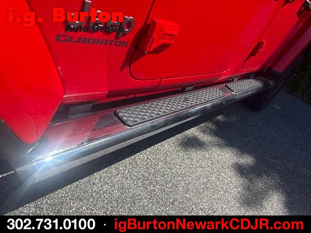 Used 2020 Jeep Gladiator Rubicon AWD/4WD image 6