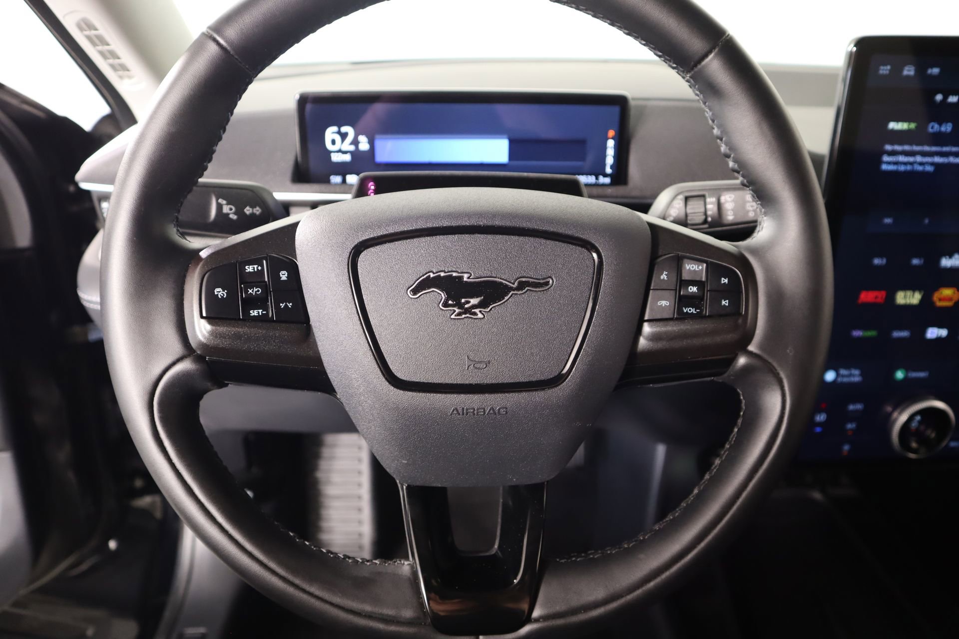 Used 2023 Ford Mustang Mach-E Select image 3