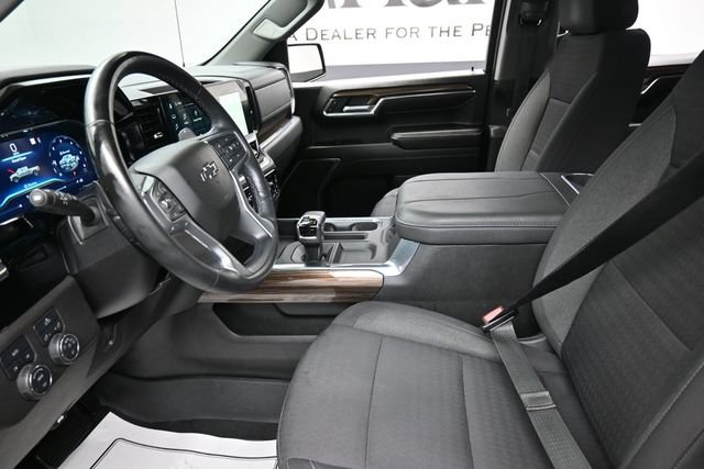 Used 2023 Chevrolet Silverado 1500 RST w/ Protection Package AWD/4WD image 16