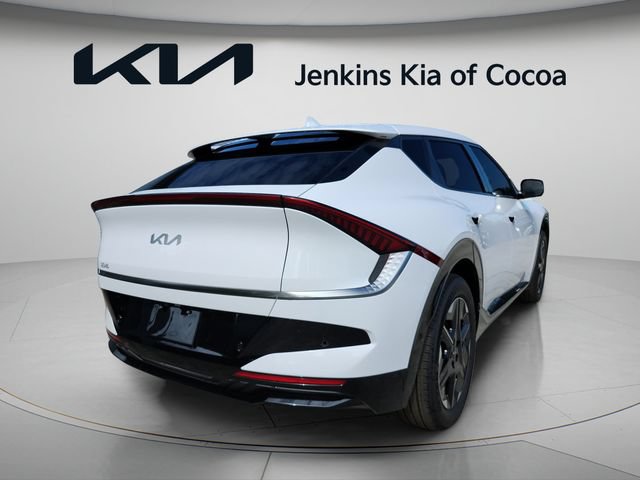New 2026 Kia EV6 Wind RWD image 4