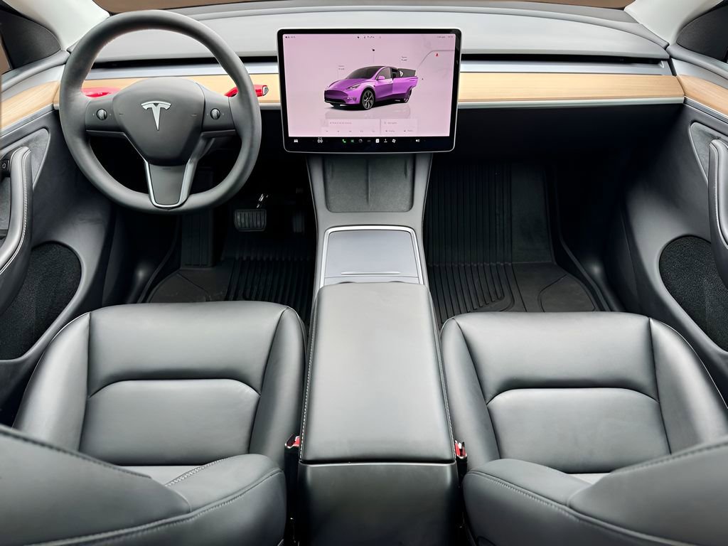 Used 2024 Tesla Model Y Long Range RWD image 22